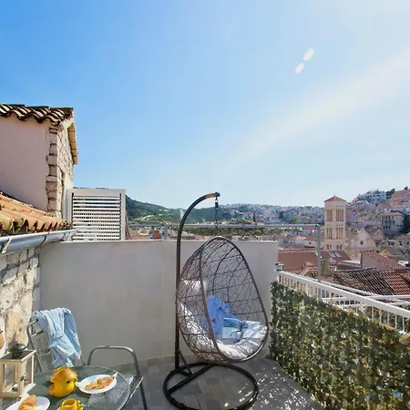 Core Of Hvar Old Town Apartment