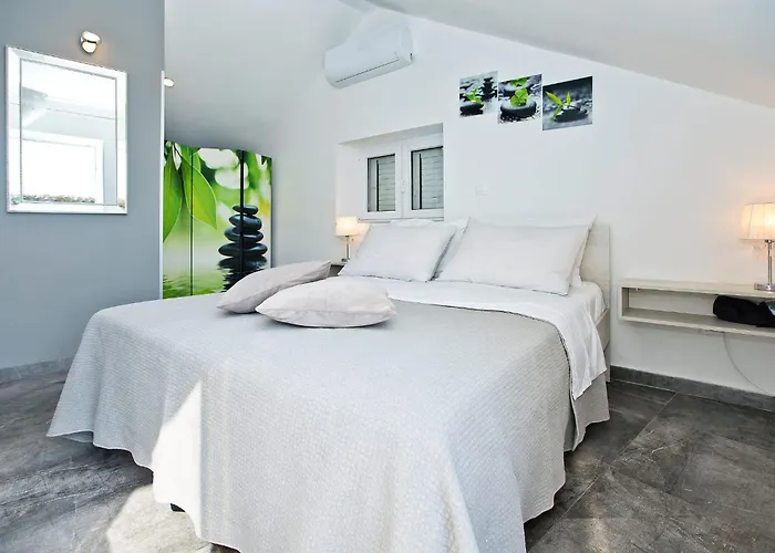 Апартаменты Core Of Hvar Old Town