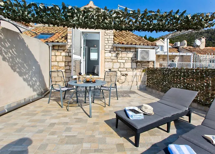 Core Of Hvar Old Town Апартаменты Хвар