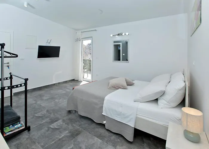 Core Of Hvar Old Town * Хвар