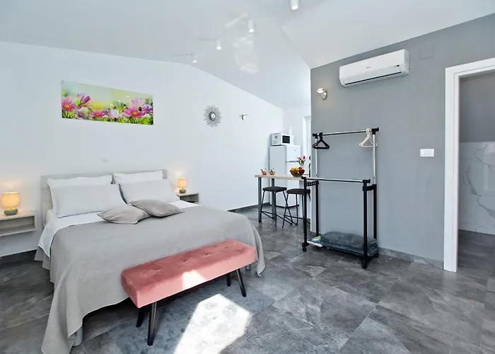 Core Of Hvar Old Town Хвар